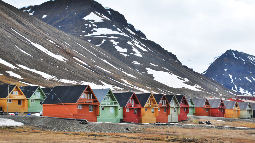 unusual towns- Houses in Longyearbyen, Svalbard, Norway