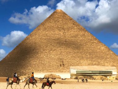 Famous landmarks in Egypt- Image of pyramid